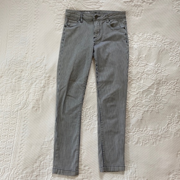 Kut from the Kloth Reese pinstriped jeans, 0 - Picture 1 of 13
